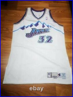 100% Karl Malone Champion 99-2000 Jazz Autographed Game Issued Jersey UDA