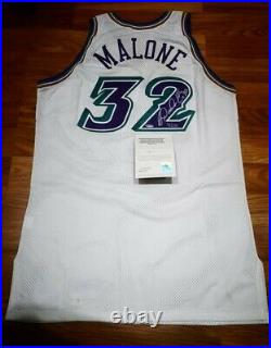 100% Karl Malone Champion 99-2000 Jazz Autographed Game Issued Jersey UDA