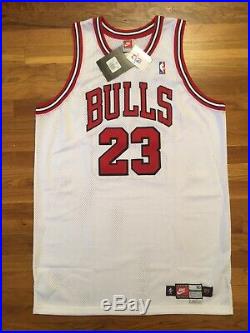 1997-98 Chicago Bulls Michael Jordan Pro Cut Jersey 50 + 4 game issued used worn