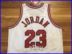1997-98 Chicago Bulls Michael Jordan Pro Cut Jersey 50 + 4 game issued used worn