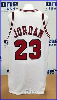 1997-98 Michael Jordan Nba Finals Game Issued Home White Bulls Jersey Mears Sia