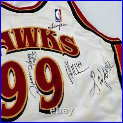 1999-2000 Atlanta Hawks Team Signed Game Issued Jersey JSA COA