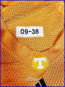 2009 Tennessee Volunteers Game Worn Football jersey Team Player Issued Used Vols