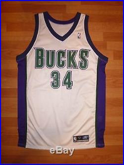 #34 RAY ALLEN 2001-02 MILWAUKEE BUCKS WHITE GAME-ISSUED PRO-CUT SIGNED JERSEY 48