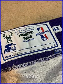 Authentic Milwaukee Bucks Shorts 42 Starter Game Issued Vin Baker 1997 Jersey