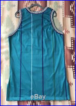 Champion 1996-97 Blank Charlotte Hornets Team Issued Pro Cut Game Jersey Gold 50