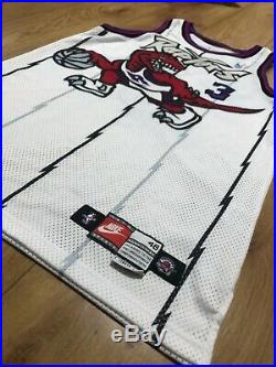 Chauncey Billups Toronto Raptors Game Issued Jersey NBA
