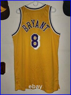 Game / team issue 98-99 Lakers Gold #8 Bryant Jersey size 46 +4 length