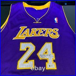 Kobe Bryant Signed 2010-11 Los Angeles Lakers Game Issued #24 Jersey Beckett COA