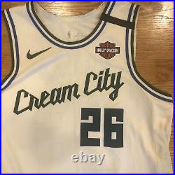 Kyle Korver Milwaukee Bucks Nike Cream City Edition Game Issue Jersey #26 NBA