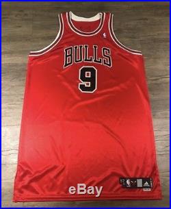 Luol Deng Game Issued Autographed Bulls Jersey Game Worn