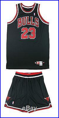 Michael Jordan 1998 Signed Game Issued Chicago Bulls Jersey Shorts Uniform Uda