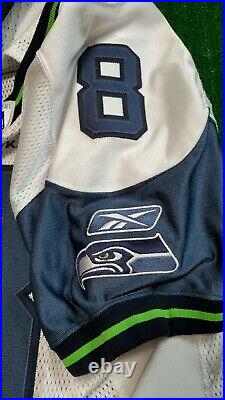 Matt Hasselbeck Game Issued Autographed Signed Seattle Seahawks White Jersey
