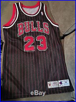 Michael Jordan 95-96 Chicago Bulls Game Issued Jersey Sz 46+3