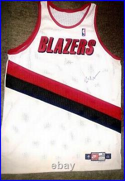 NBA Authentic NIKE game issued jersey. Autographed! Blazers 98-99 Zach Randolph