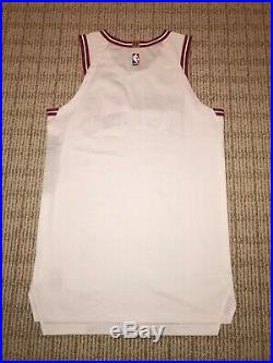 NIKE Chicago Bulls NBA Authentic Game Worn Team Issued Used Blank Jersey 46
