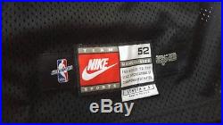 Nike Authentic Tim Duncan 97-98 Game issued /played autographed jersey sz 52