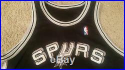 Tim Duncan 2001-02 NIKE Game Issued Jersey